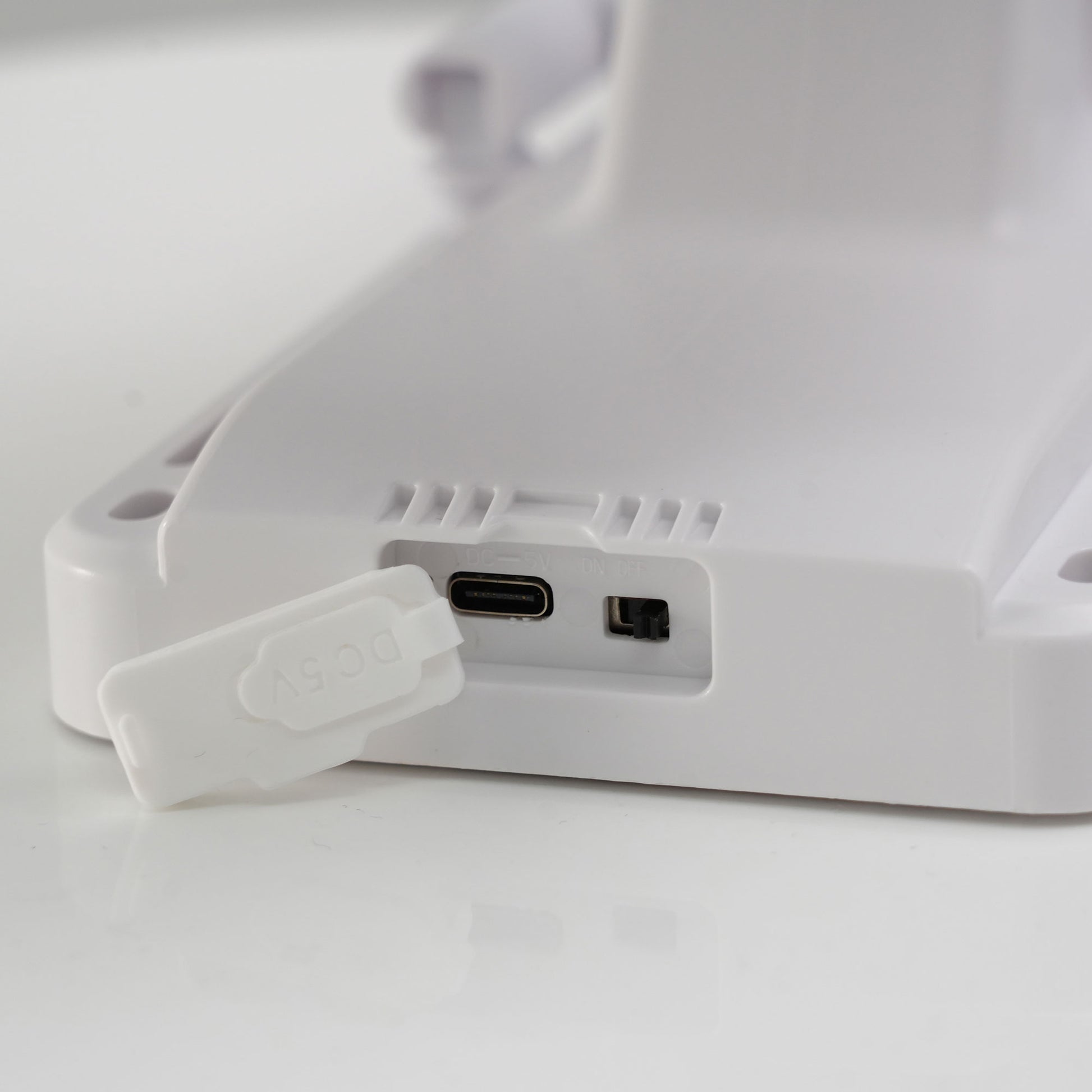 7.5W Solarbetriebene 4G WiFi-Kamera Überwachungskamera Aussen Q9